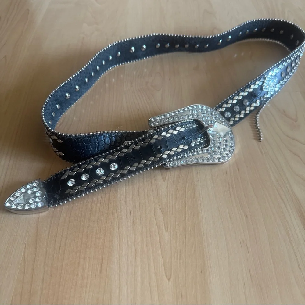 Women’s Black Leather Belt, Western Bling Rhinestone Cowgirl Rodeo, Size ML